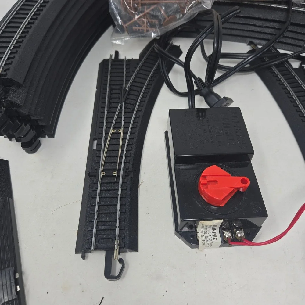 Bachmann E-Z Track System Train Set Track Transformer Model 6607 Turnouts Lot